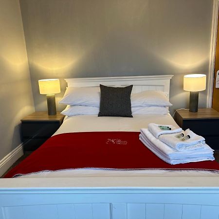 The Hinds Head Hotel Chorley  Buitenkant foto