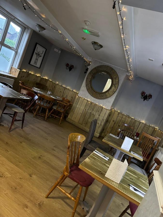 The Hinds Head Hotel Chorley  Buitenkant foto