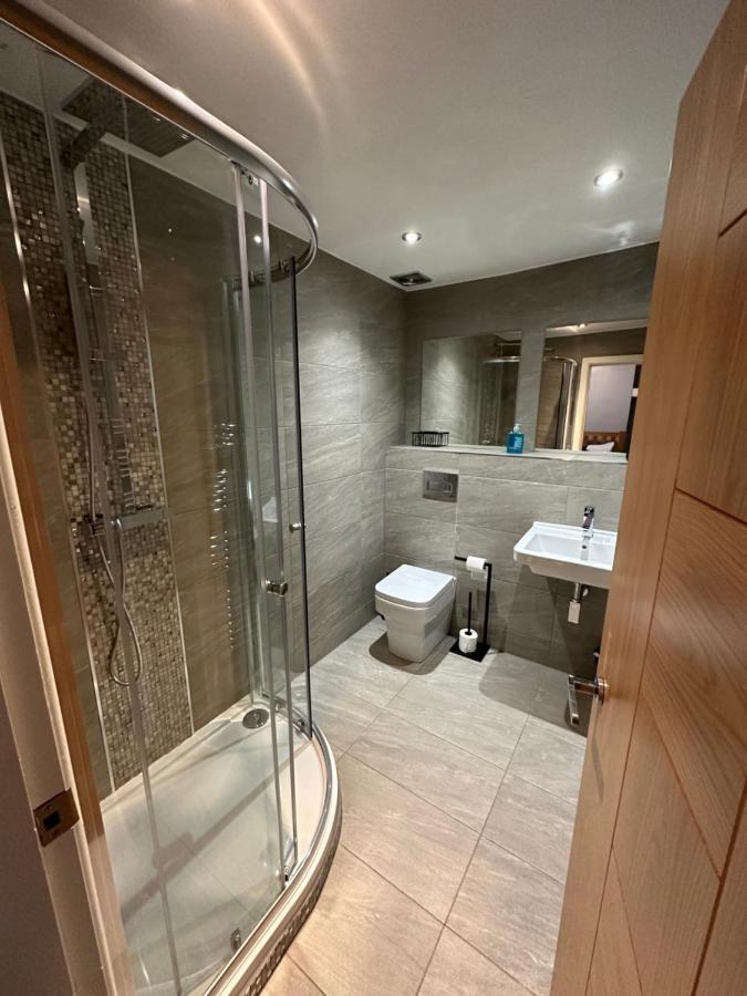 The Hinds Head Hotel Chorley  Buitenkant foto