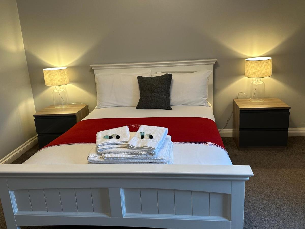 The Hinds Head Hotel Chorley  Buitenkant foto